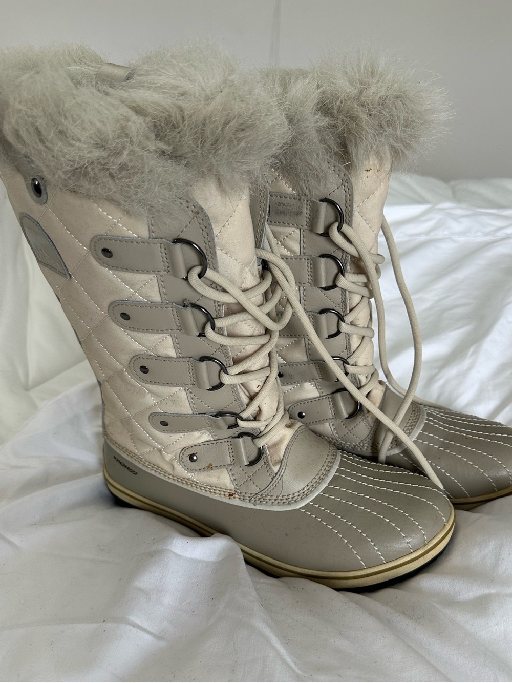 Sorel Tofino II waterproof white faux fur winter boots